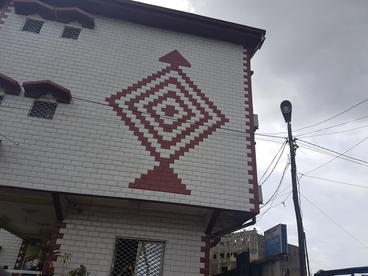 Hotel Kdv Bonabéri Kültér fotó