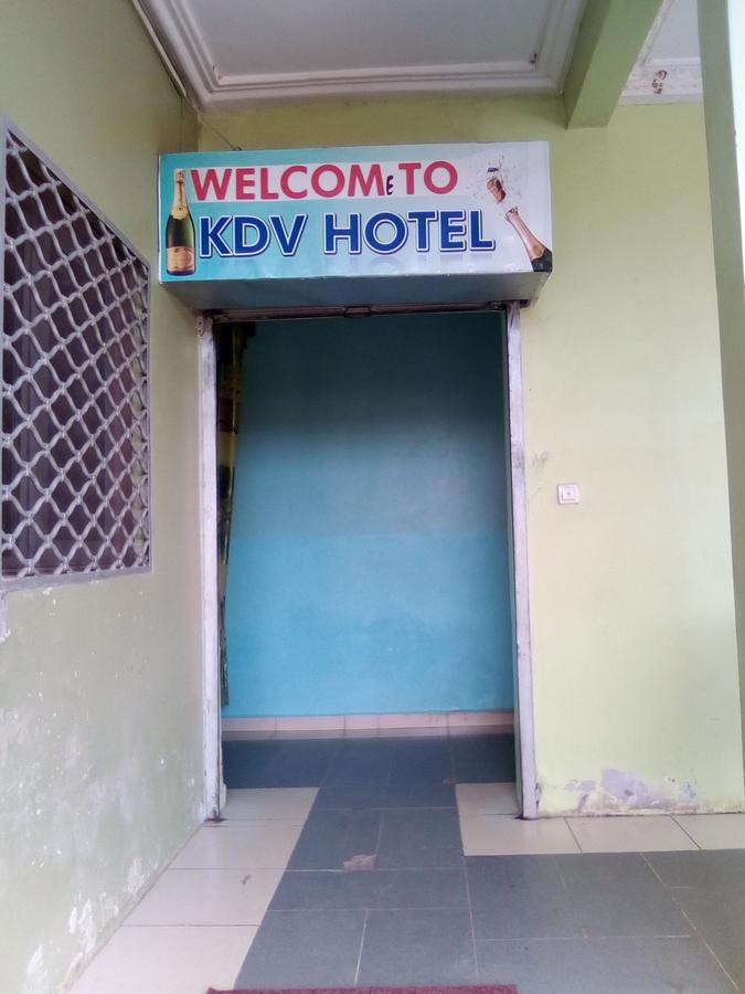 Hotel Kdv Bonabéri Kültér fotó
